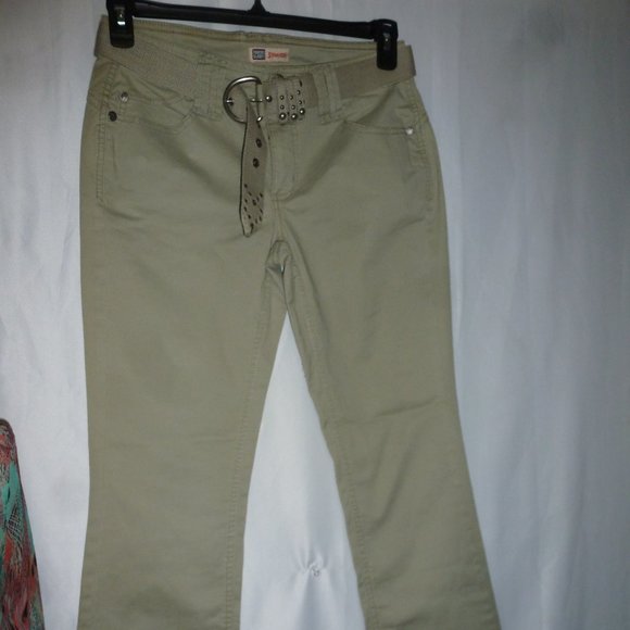 Comfortable Stretch Boot cut pants with a belt - Picture 3 of 11